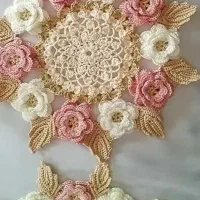 کوسن پانچ دوزی و رومیزی بافتنی