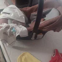 فروش یک عدد کریر نوزاد  یک عدد گهواره  ی تاب|اسباب و اثاث بچه|اسفراین, |دیوار