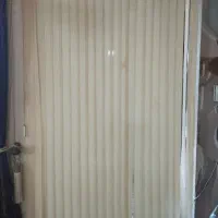 پرده کرکره طرح دار در حد نو