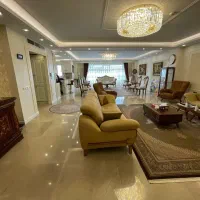 ۱۴۹متر/طبقه آخر/سالن سرتاسر پرده خور/ رو به پارک