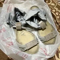 همه کفش و صندل ها شاید ۱بار یا دو بار پوشیده شده|کیف، کفش، کمربند|شاهین‌شهر, سعدی جنوبی|دیوار