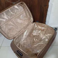 چمدان مسافرتی درحدنو سالم و تمیز|کیف، کفش، کمربند|رشت, سلیمانداراب|دیوار