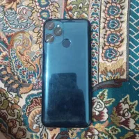 سلام عرض ادب دوستان عزیز گوش هست هشت میلیون