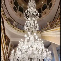 نصب لوسترتخصصی در یونولیت ‌ که زنجیر قلاب ندارد