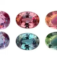 نگین الکساندر هفت رنگ