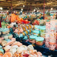 به یک فروشنده خانم نیازمندیم