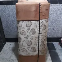 چهار عدد پشتی|پشتی|بروجرد, |دیوار
