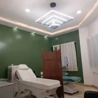 استخدام منشی کلینیک زیبایی با روابط عمومی بالا