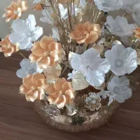 گلدان با 25 شاخه گل