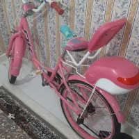 دوچرخه|دوچرخه، اسکیت، اسکوتر|پرند, فاز ۶|دیوار