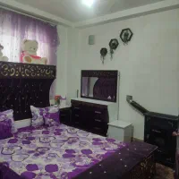 سرویس تخت خواب کامل  با پاتختی  آینه قدنما ودراور