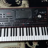 کیبورد pa1000 در حد نو کاملا سالم همراه با رم Sd