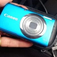 دوربین canon سالم و در حد آک