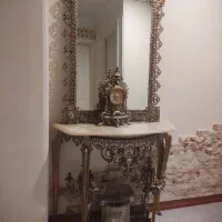 آینه و شمعدان برنجی
