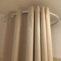 میله پرده اتاق پرو