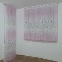 پرده حریر صورتی با دوخت پلیسه