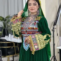 میکاپ و شنیون فقط۸۰۰تومن عروس رنگ مو|خدمات آرایشگری و زیبایی|مشهد, طلاب|دیوار