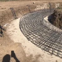 تعداد ۱۰ نفر نیروی ارماتوربند حقوق حدود یک تومان