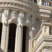 کارگر سنگ کاری سرامیک کاری|استخدام معماری، عمران و ساختمانی|ارومیه, |دیوار