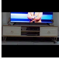 میز تلویزیون سالم سالم بدون خط وخش