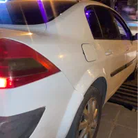 مگان اتومات ۲۰۰۰