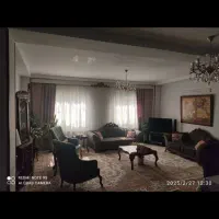 یک عدد پرده بزرگ حریر با والان مخمل وشیک بفروش