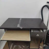 میز کامپیوتر و اجاق گاز