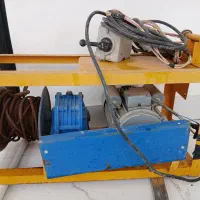 بالابر  در حد نو با تمام تجهیزات و کابل