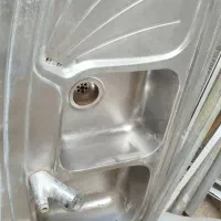 سینک دوقلو با اتصالات لوله