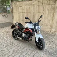 بنلی ۳۰۰ جفت سیلندر