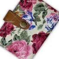 کیف مدارک دخترانه گم شده