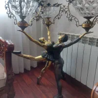 میوه خوری کنار سالنی برنز