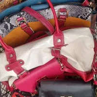 کفش کیف لباس به علت مهاجرت فوری|لباس|پردیس, فاز ۳|دیوار