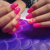کاشت ناخن اف ویژه|آرایشگاه و سالن‌های زیبایی|داراب, |دیوار