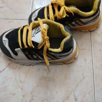 ۳جفت کفش بچه گانه ویک جفت کفش فوتبال بچه گانه|کیف، کفش، کمربند|ارومیه, |دیوار