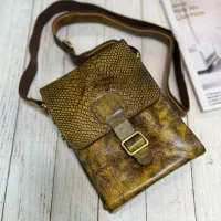 کیف دوشی چرم گاوی جنس خوب