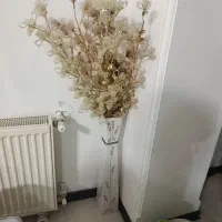 گل و گلدان