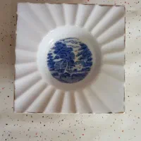 یک عدد زیر سیگاری