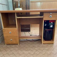 میز کامپیوتر و تحریر