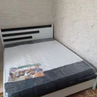 تخت دونفره نو با تشک