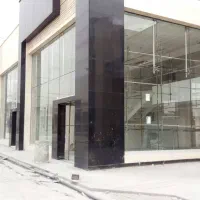 کارگر نیمه ماهر و ساده.برای نصب شیشه