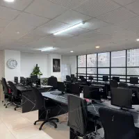 استخدام منشی تلفنی(دانشجو/بی تجربه/تمام وقت)