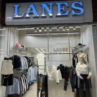 فروشنده نیمه وقت عصر خانم