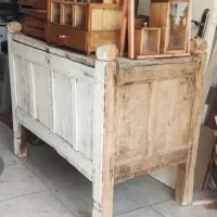 صندوق قدیمی و چوبی