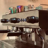 دستگاه قهوه اسیاب و سایه بام و لوازمی دیگر