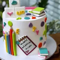 کیک روز دانش اموز