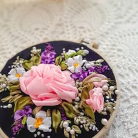 آماده سازی گل روبانی برای کت و لباس مجلسی|گل مصنوعی|بندر انزلی, معلم|دیوار
