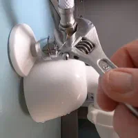 نصب شیر آلات لوله کشی