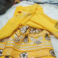 لباس محلی|لباس|شاهین‌شهر, پاسداران|دیوار