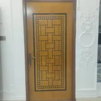 نصاب درب چوبی هستم